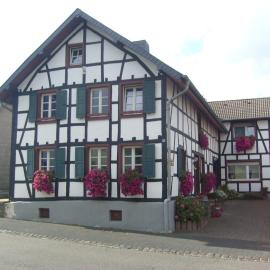 Ferienwohnung Dürbaum, hotel in Schleiden