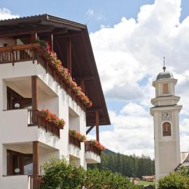 Appartement Strobl, hotell i Sexten