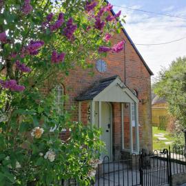 The Old Chapel, Hotel in Marlborough