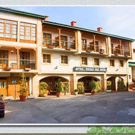 Potes में, होटल Apartamentos Brisas del Deva