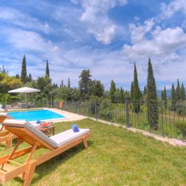 Villa Savvina, hotel em Potamós
