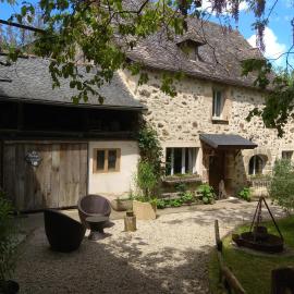 La Ferme Les Mamours, Hotel in La Bastide-lʼÉvêque