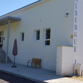 Albergue Espiritu Xacobeo, hotell i O Pedrouzo