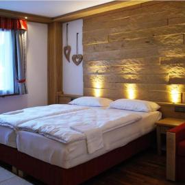 Dromì a l'Alpìn, hotel u gradu Erto
