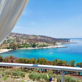 Maraki، فندق في Thymonia Beach