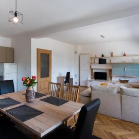 Seasons apartmani: Osijek şehrinde bir otel