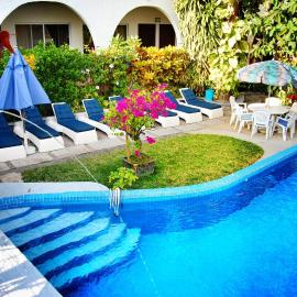 Hotel Delfin, hotel i Barra de Navidad