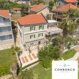 Conborgo Apartments, hotel in Kumbor