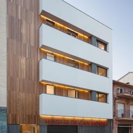 Apartaments i habitacions Can Morera Olot, hotel en Olot