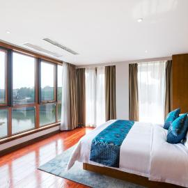 Floral Hotel · Yingxi Riverside Deqing, מלון בDeqing