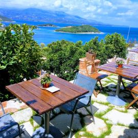 John's Guesthouse, hotel in Ksamil