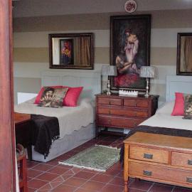 The Well guesthouse/Retreat، فندق في كرونستاد