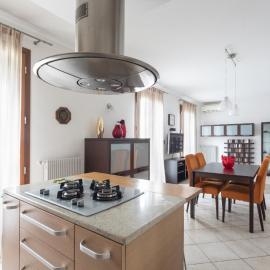 Sunrise Apartment Venice, hotel in Marghera