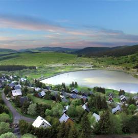 VVF Super-Besse Auvergne Sancy, hotel in Super Besse