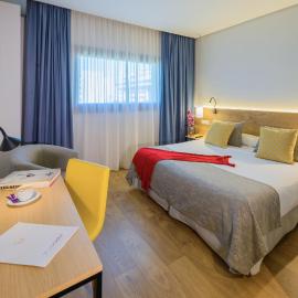 Hotel Porcel Aida, מלון בטורחון דה ארדוז