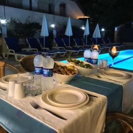 Minta Apart Hotel โรงแรมในเกเมร์
