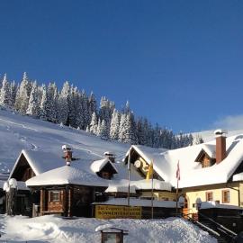 Appartements Futtertrögl, hotel u gradu Lachtal