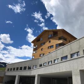 Catrina Hostel, hotel u gradu 'Disentis'