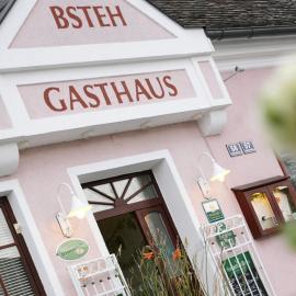 Gasthaus & Gästehaus Bsteh, hotel a Wulzeshofen