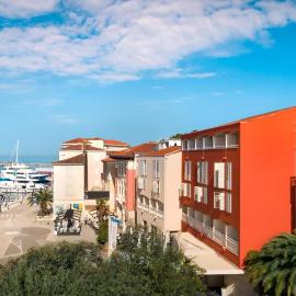 Valamar Riviera Hotel & Residence, hotell Porecis