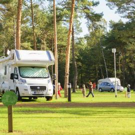Tropical Islands Campingplatz, hotel u gradu Krausnik