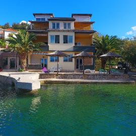 Apartments Savar - Ilo، فندق في Brbinj