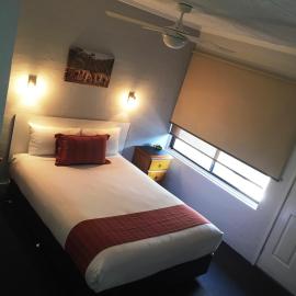 Nicholas Royal Motel - Hay CBD, hotel u gradu Hay