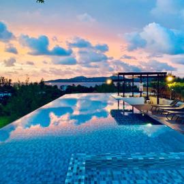 6th Avenue Surin by Lofty, hotel din Surin Beach