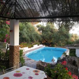 CASA EL CERRO, מלון באל בוסקה