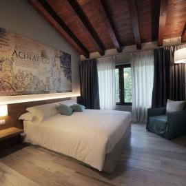AGRITURISMO ACINATICO WINE RELAIS, hotel u gradu 'Fumane'