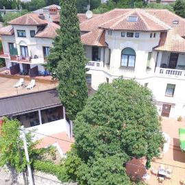 Pansion Ruža, hotel em Novi Vinodolski