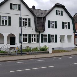 Haus Roy, hotel v destinaci Zülpich