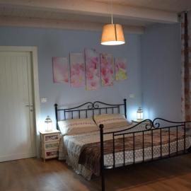 Petite maison – hotel w mieście Negrar