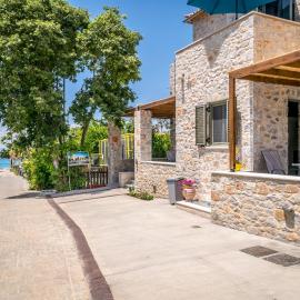 Petras Gi - Stone Houses, hotel di Stoupa