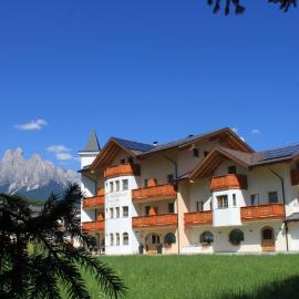 Hotel Garnì Paradisi - Wellness & Spa, hotel Mezzanóban
