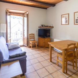 apartamento AZKOITI ETXEA, hotel i Ochagavía