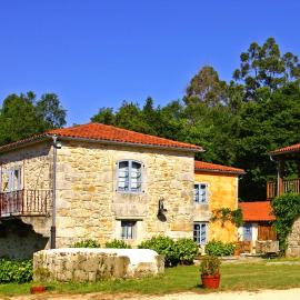Casa do Castelo de Andrade, hotel en Puentedeume