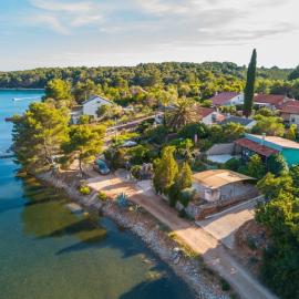 Kuća za odmor- Simona, Hotel in Punta Križa