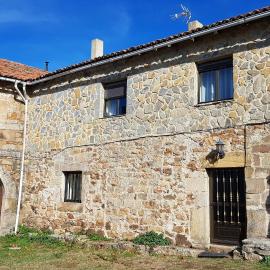 Casa en Orbó-Brañosera, hotel em Orbó
