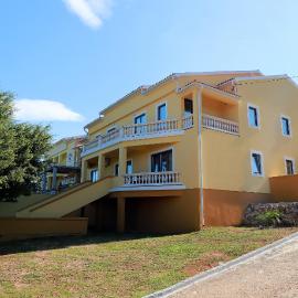 Apartments Galboka, hotel in Nerezine