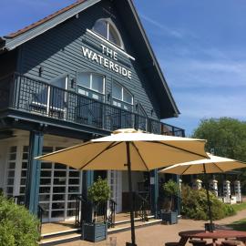 Waterside by Greene King Inns, hótel í Warrington