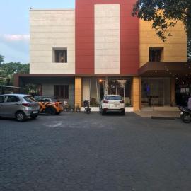 Kallada Sangeetha Hotels, hotel v mestu Trichūr