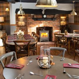 Marston Montgomery में, होटल Crown Inn
