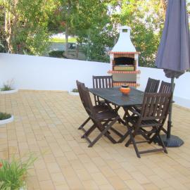 Belinha Guest House, hotel in Luz