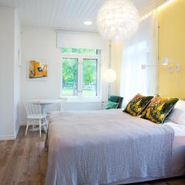 Hotel Amandis, хотел в Наантали