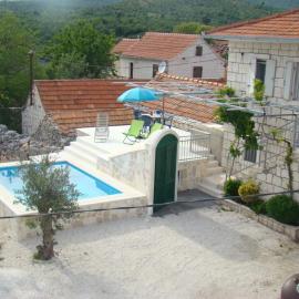 Stone house Zgogo
