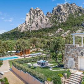 Antica Fonte Holiday Homes, hotel u gradu San Pantaleo