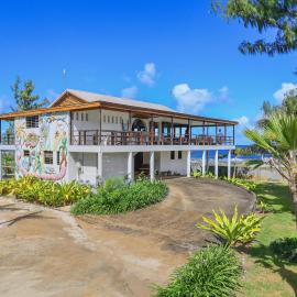 Villa Senang Masari, hotel u gradu Poussabier
