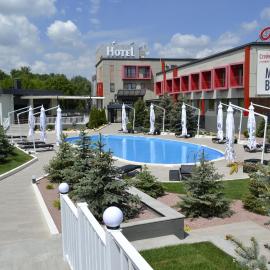 Road Star Hotel, hotel u gradu Dnjipro