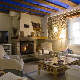 Casa Rural Villazón II - A 16 km de Pamplona、Obanosのホテル